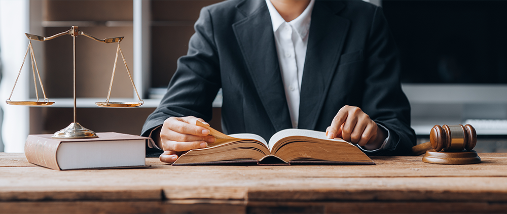 5 Educational and Effective Legal Blogging Topics for Law Firms